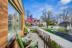 Western Springs, Il with neighborhood view
